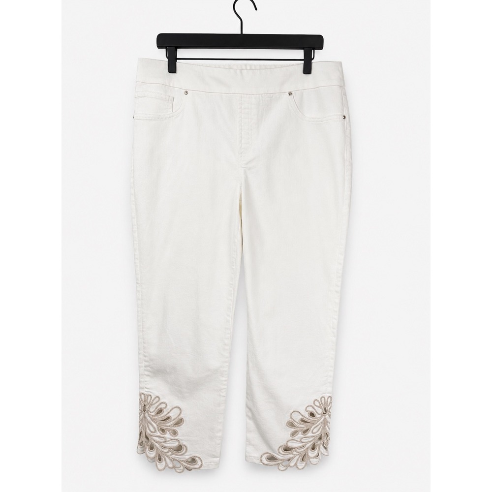 Chico's Pull On Crop Pants Women 12 White Embellished Eyelet Crochet Hem Jeans